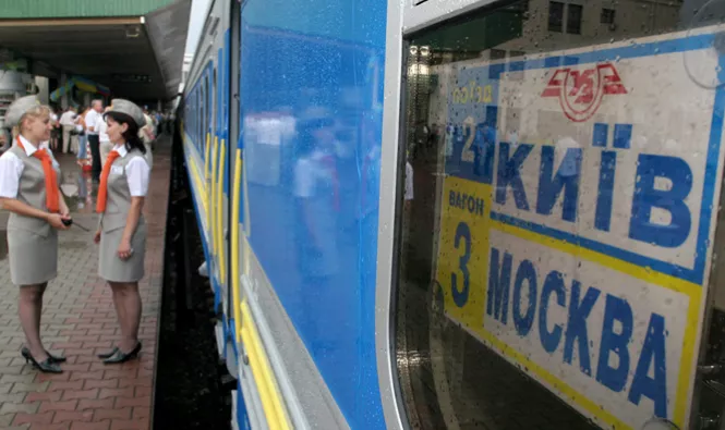 Железнодорожное сообщение между Россией и Украиной пока сохраняется, но его интенсивность сократилась. Фото: capital.ua