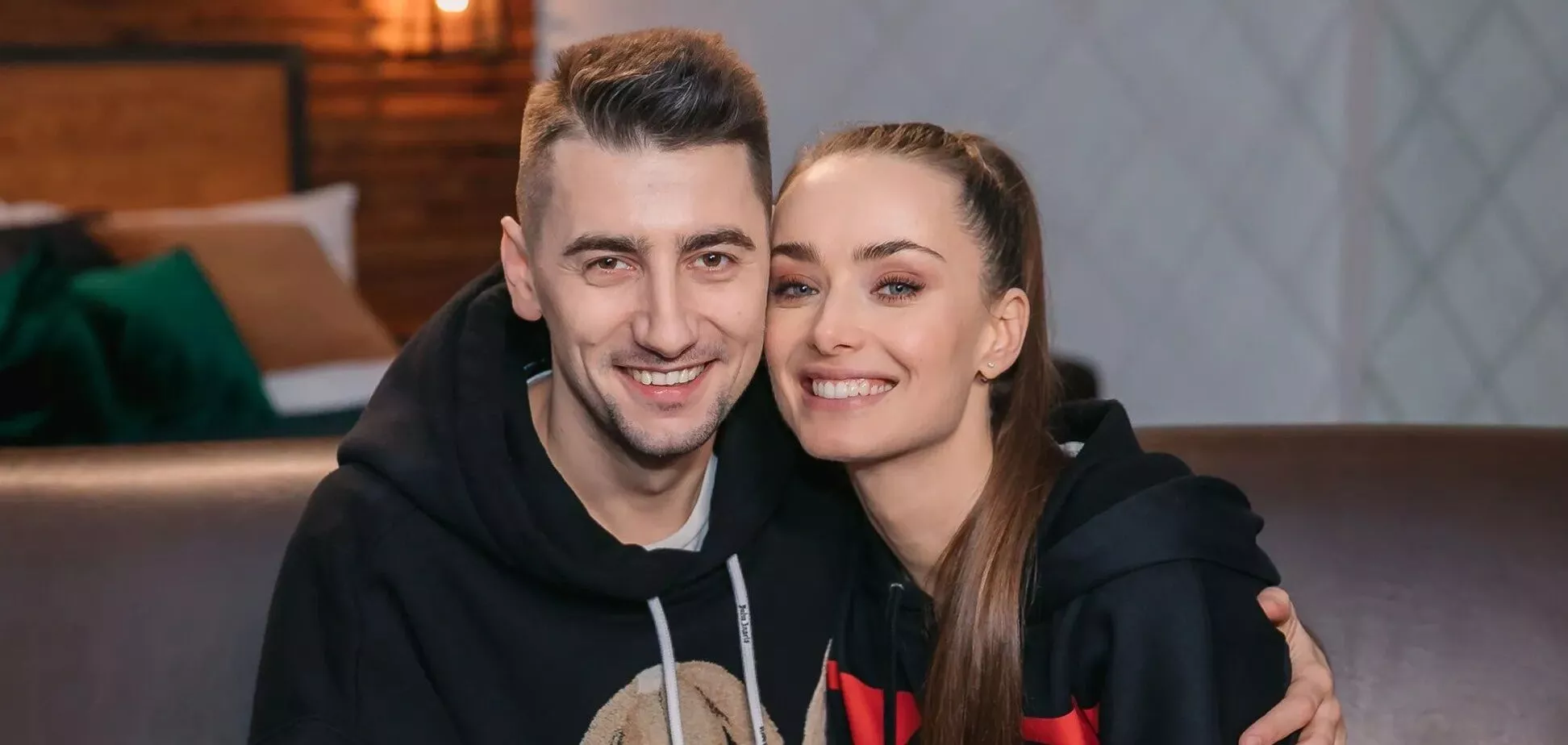 Ксения Мишина и Александр Эллерт отписались друг от друга в Instagram