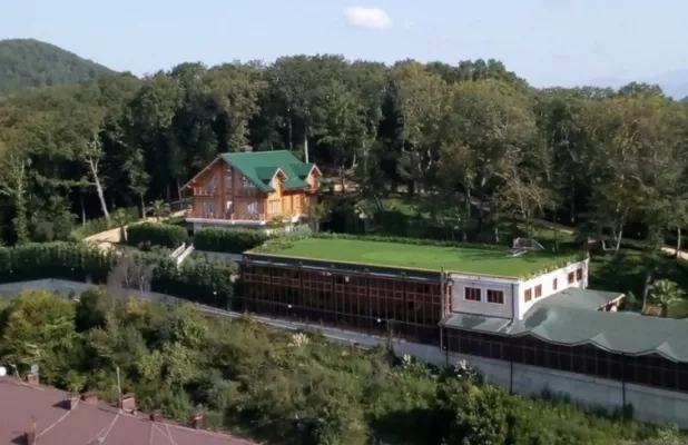 Будинок Януковича у Сочі, на схилі гори Благодать. Фото: depo.ua