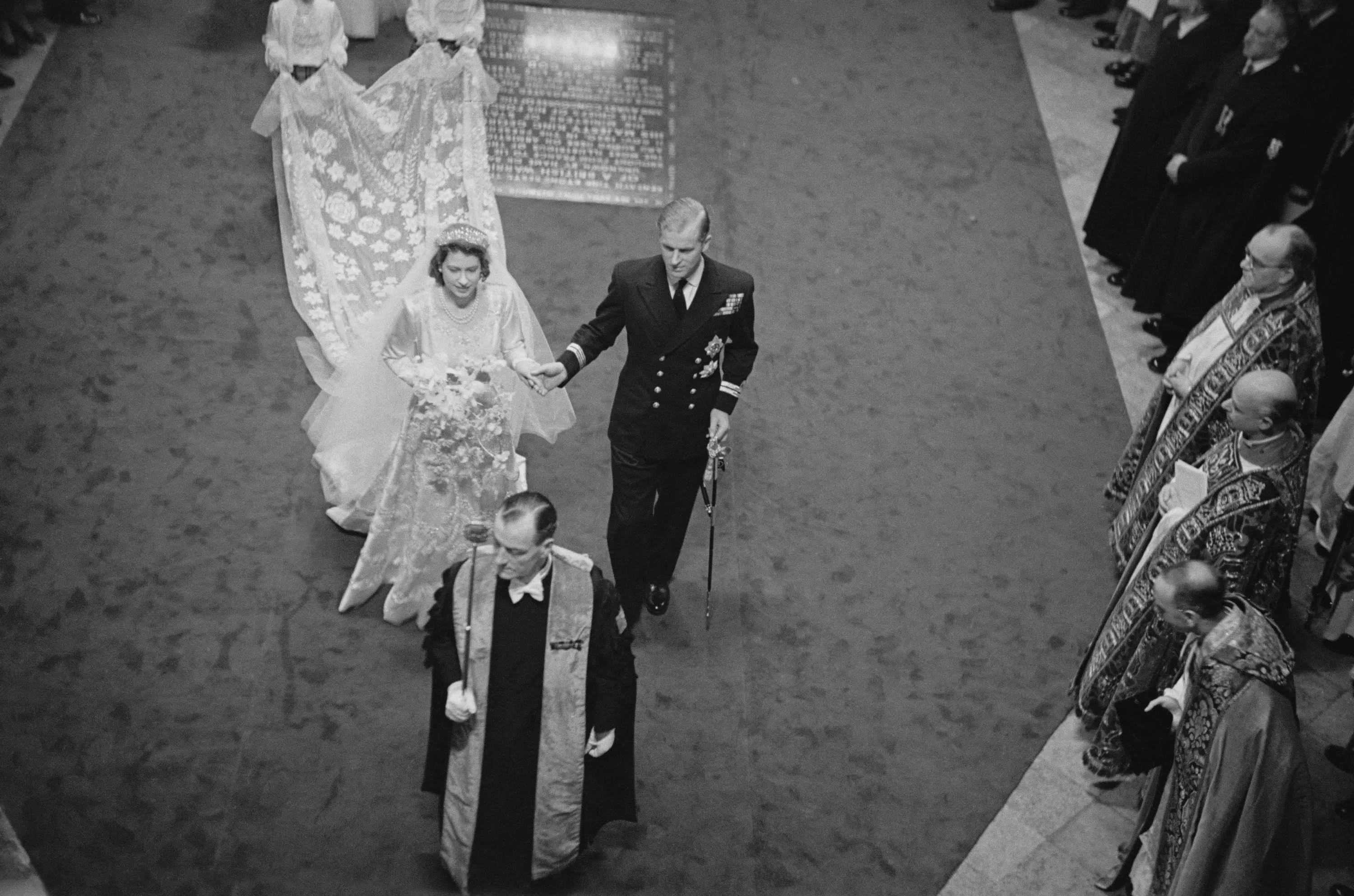 Королева Елизавета II и принц Филипп в день своей свадьбы 20 ноября 1947 года.