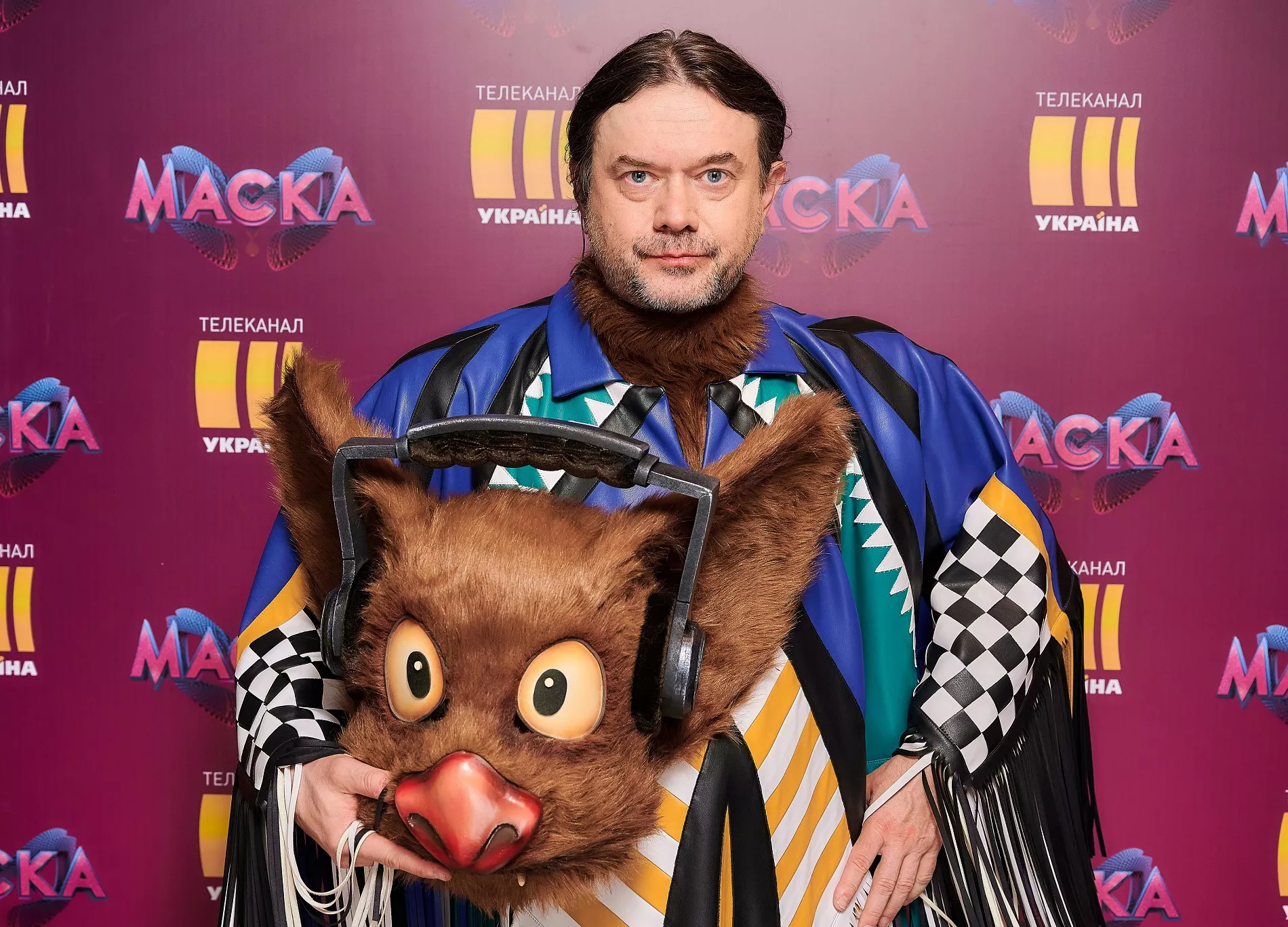 Остап Ступка оказался в костюме Кажана на гипершоу "Маска"