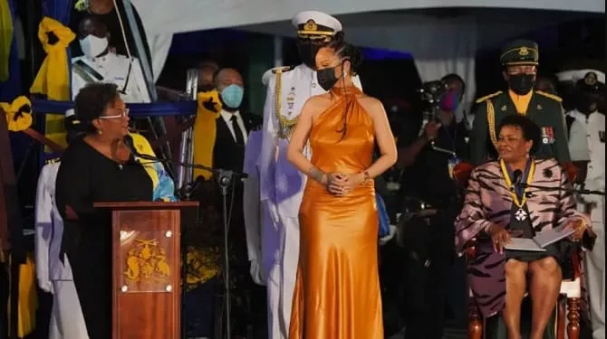 Рианна стала национальным героем Барбадоса.