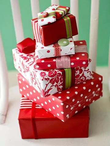 Как упаковывать подарки на Новый год / Фото: pinterest