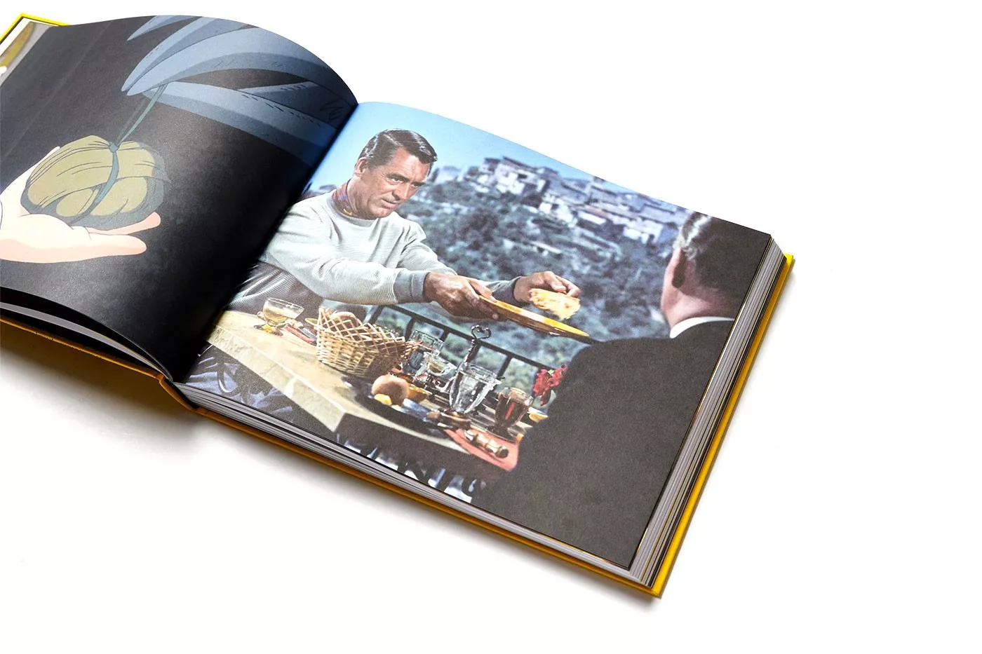 Книга The Cookbook с рецептами из любимых фильмов
