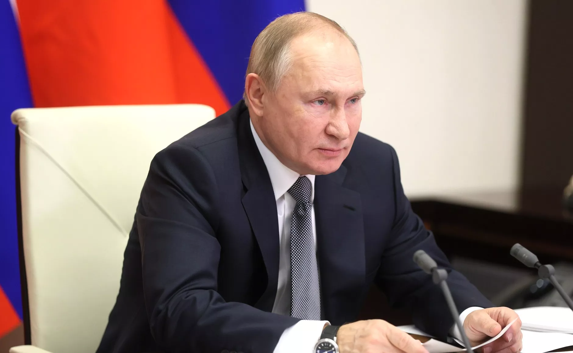 Владимир Путин: "Россия готова немедленно начать переговоры по крайне важному вопросу"