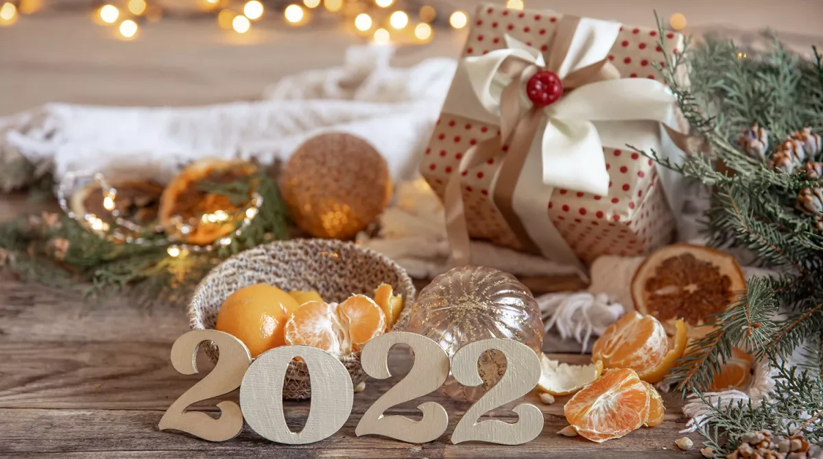 Традиция класть мандарины в подарки и подавать к столу на Новый год 