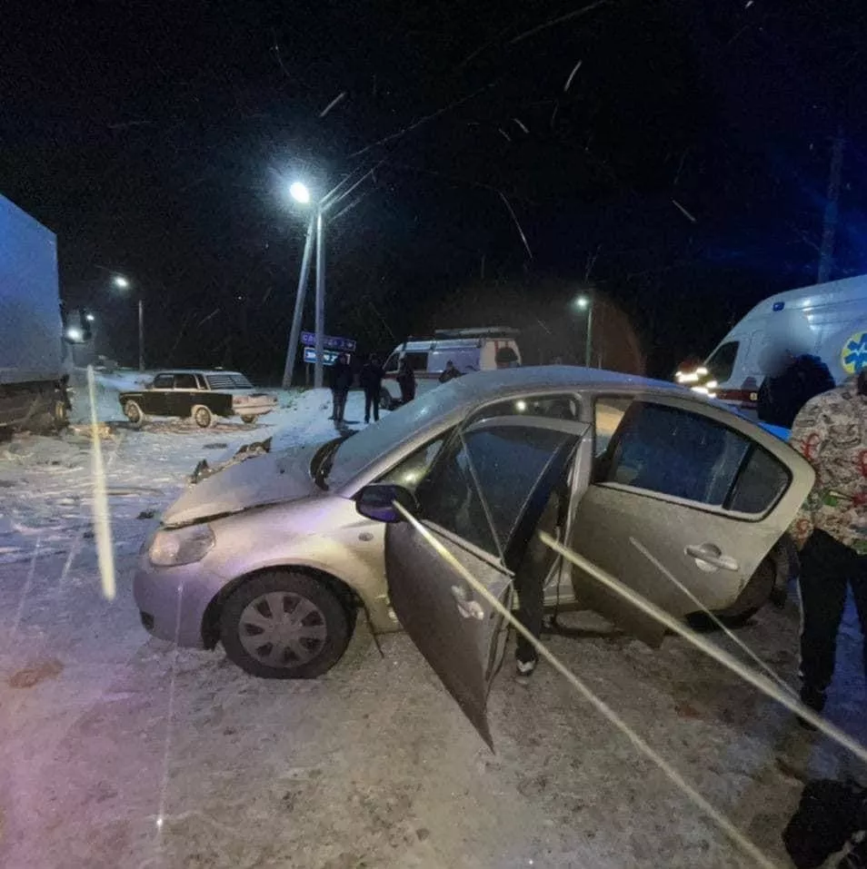 Водій легковика не впорався з керуванням/Фото: dtp.kiev.ua