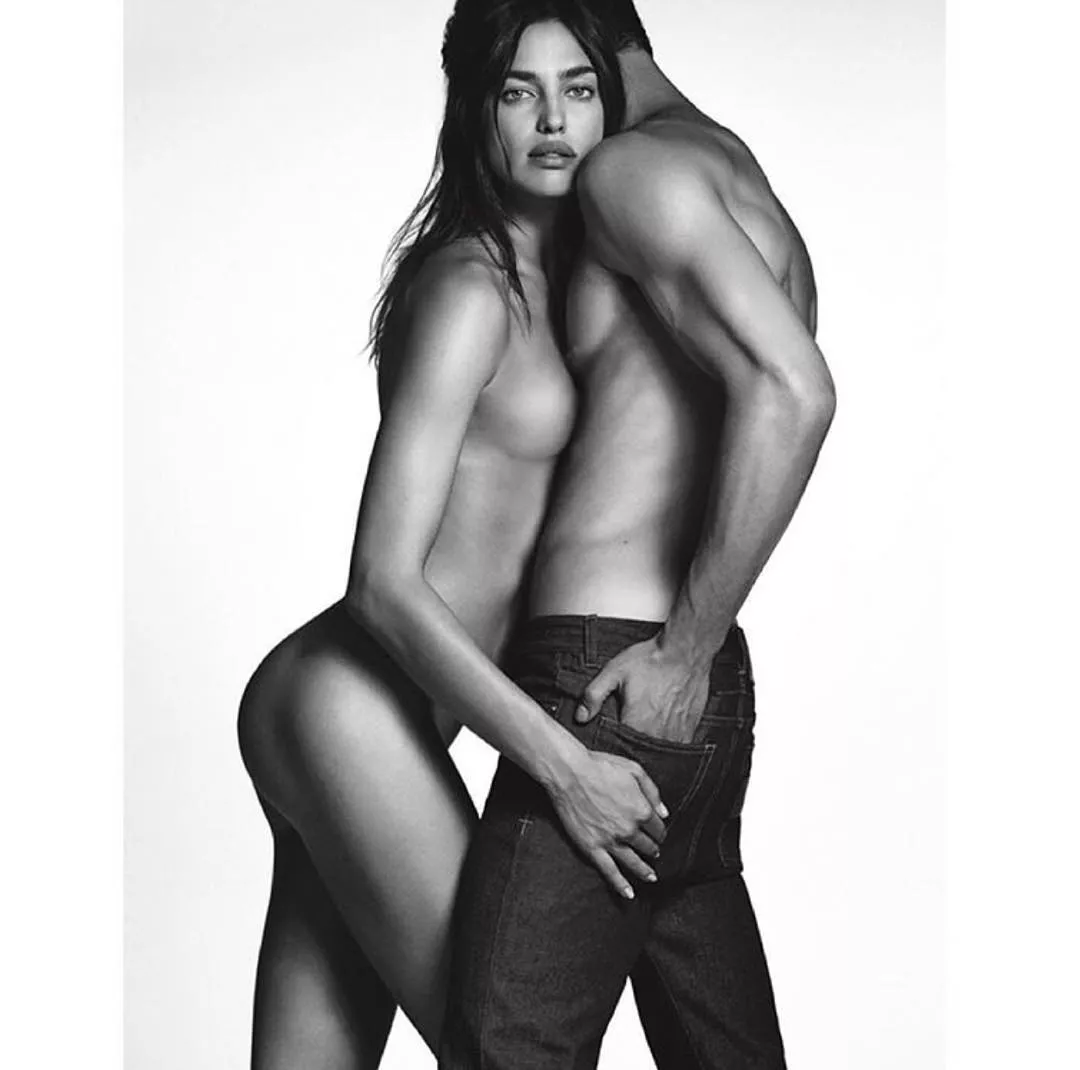 Модель снималась в рекламной кампании Givenchy Jeans