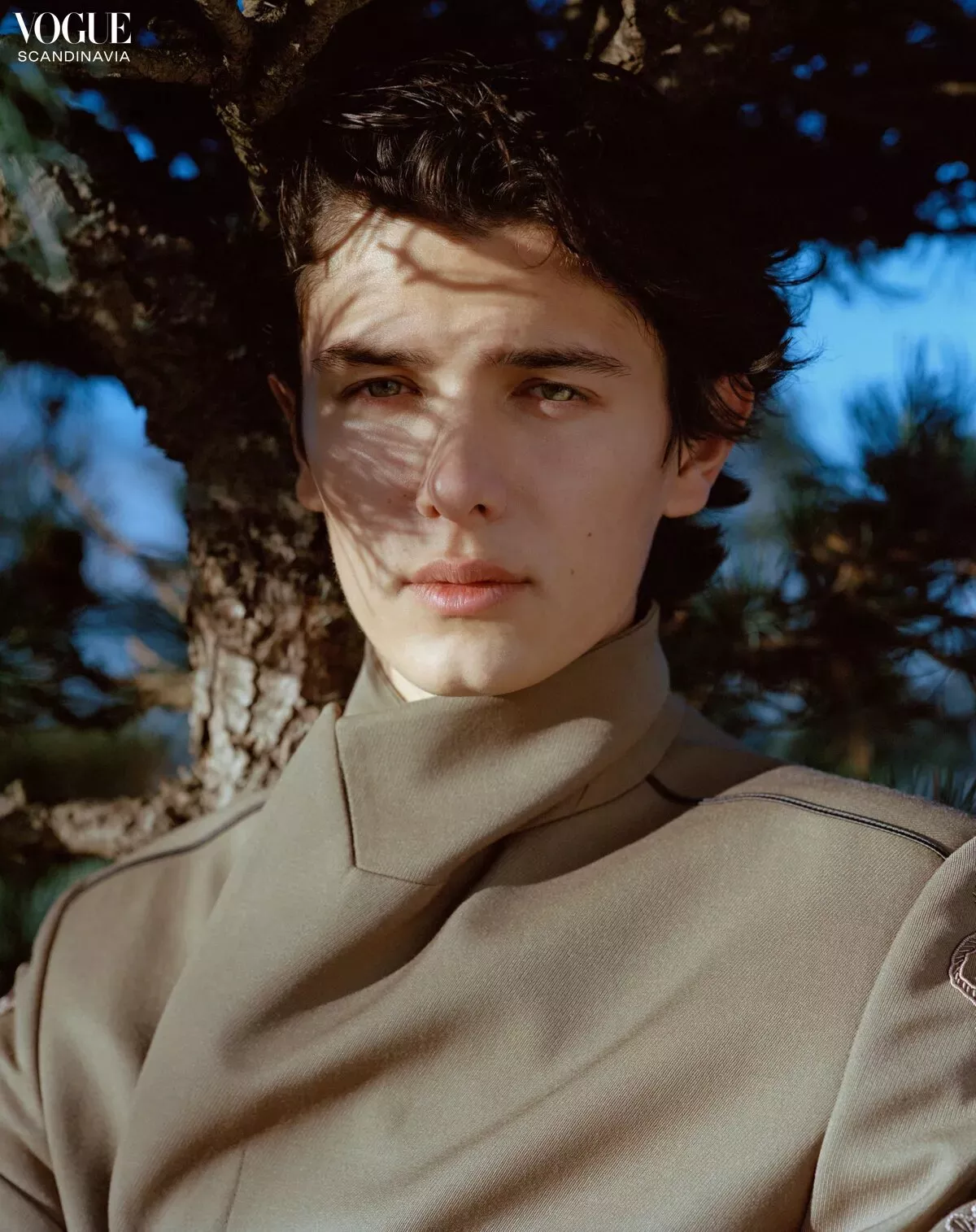 Принц Николай Датский снялся для издания Vogue в образах от Dior