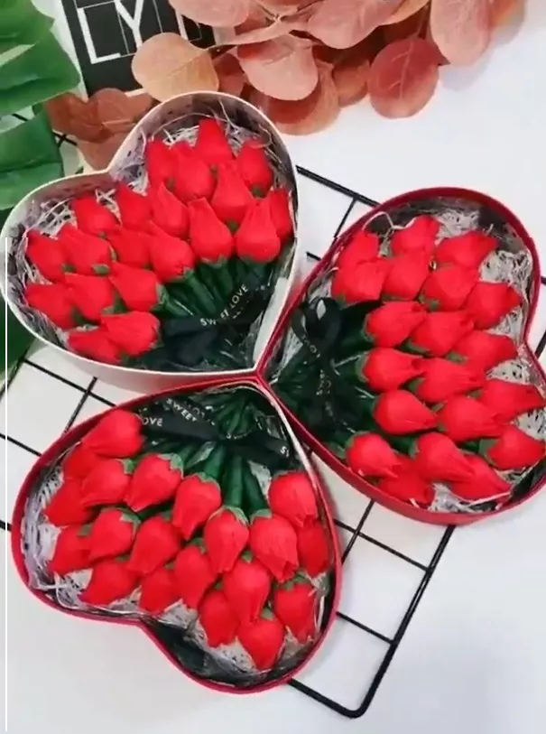 Як зробити букет із цукерок на День святого Валентина / Фото: pinterest 