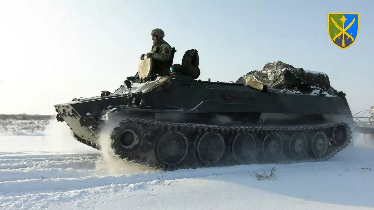 Військові продовжують заняття з відсічі противника. Фото: прес-служба Командування об'єднаних сил Збройних Сил України