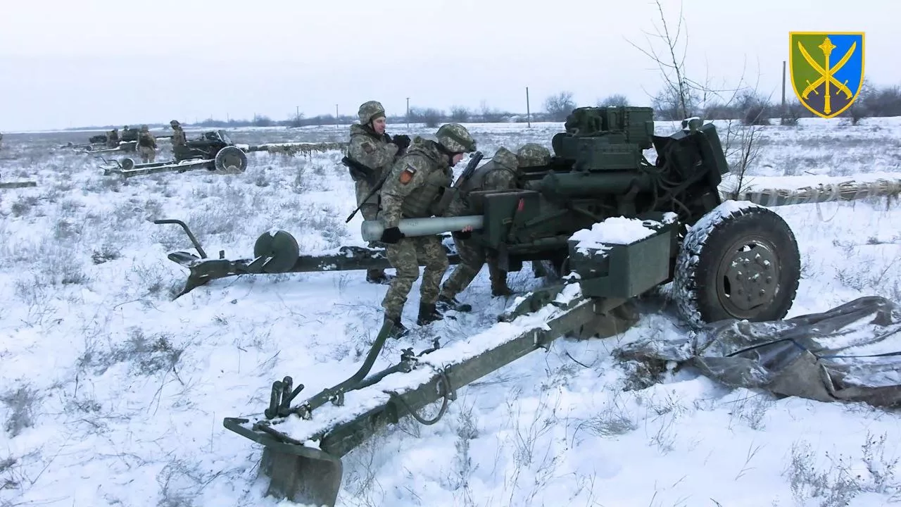 Військові продовжують заняття з відсічі противника. Фото: прес-служба Командування об'єднаних сил Збройних Сил України