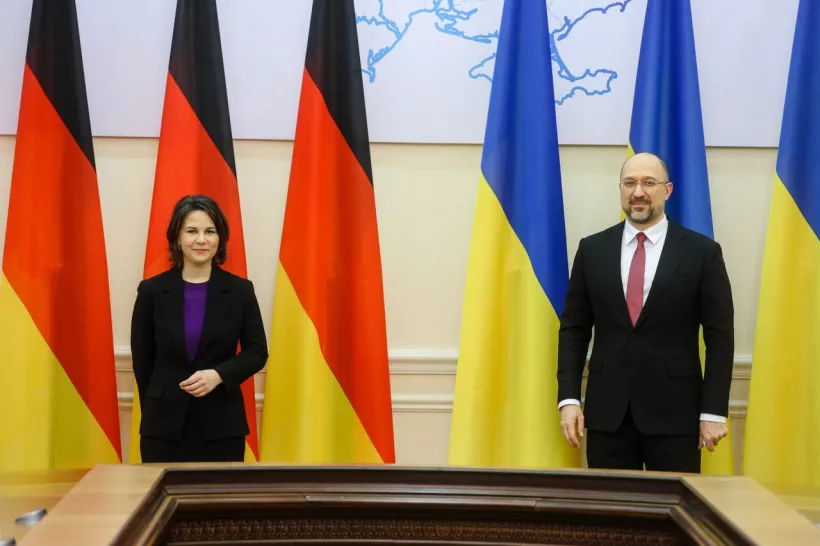 Денис Шмыгаль и Анналена Бербок обсудили угрозы для Украины и Европы