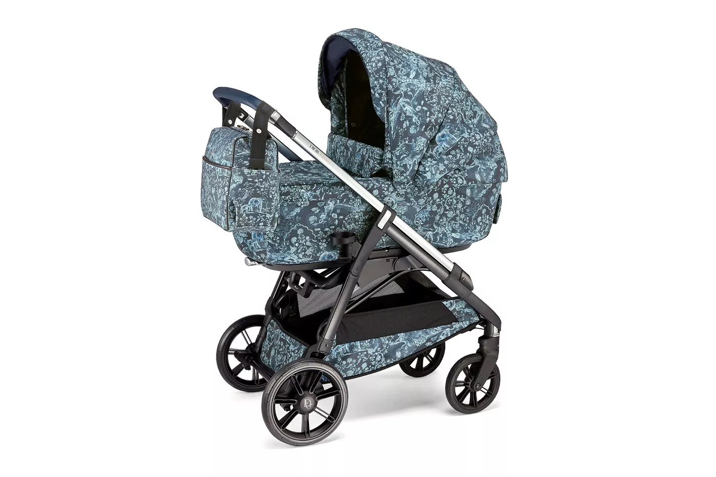 Новий візок Baby Dior за 223 тис. грн