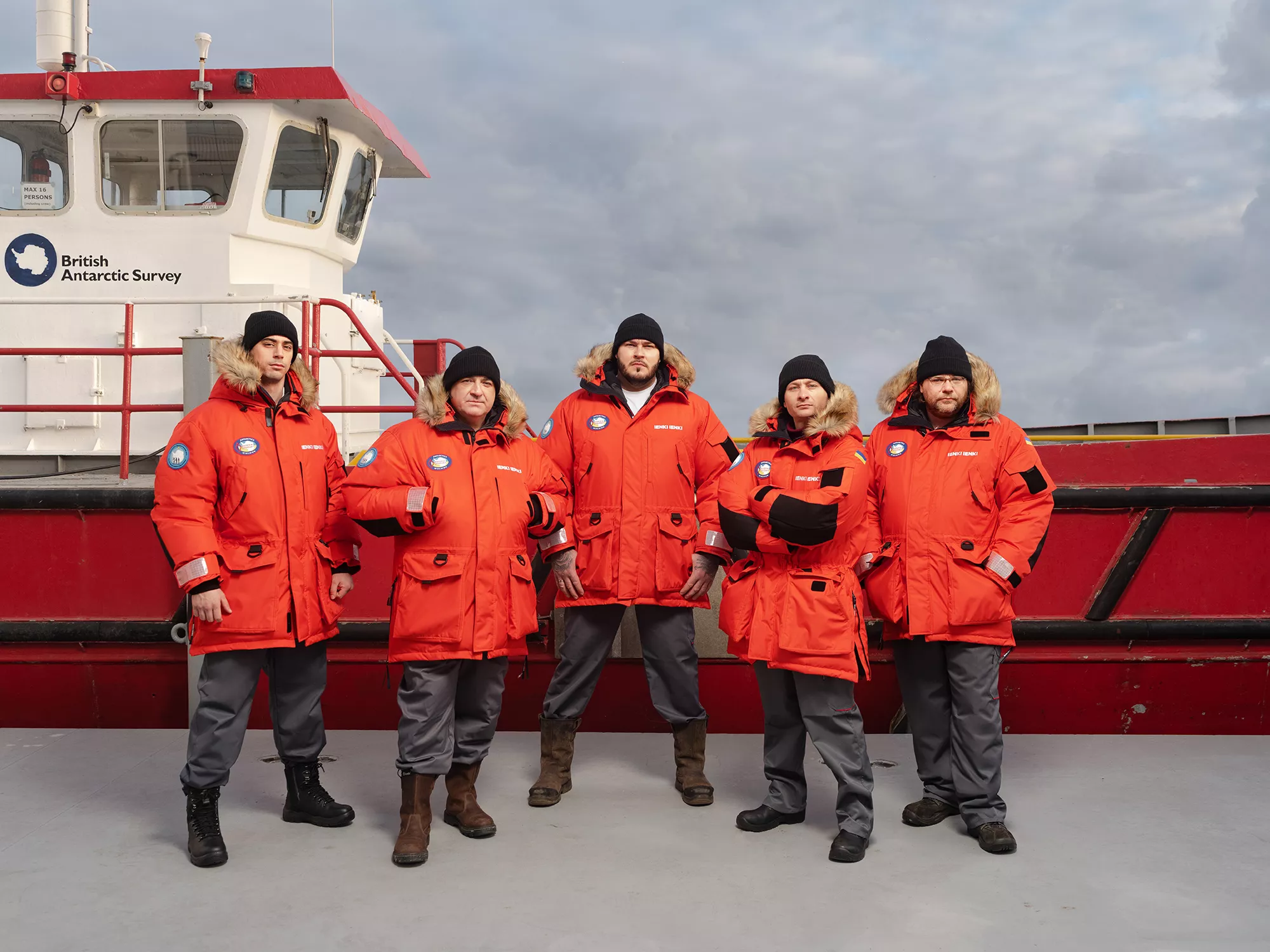 Учасники 27-ї української антарктичної експедиції в куртці IENKI IENKI