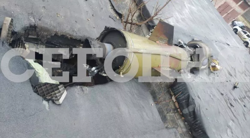 Последствия обстрела в Мариуполе / Фото: "Сегодня"
