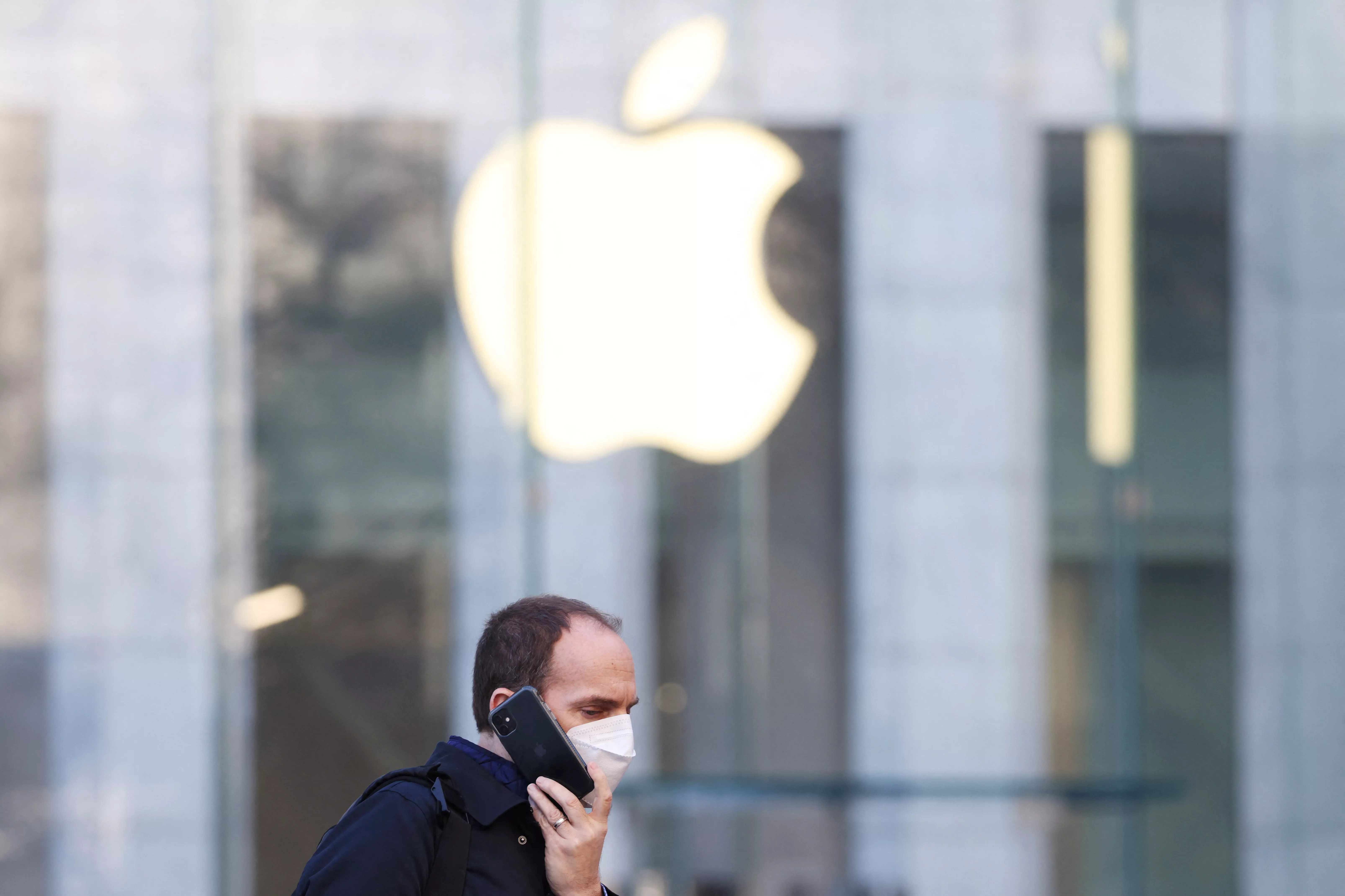 Иск против Apple вызван тем, что фирма якобы производит 