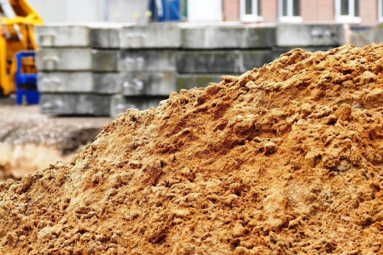 Опасные добавки в почву для рассады / Фото: pixabay