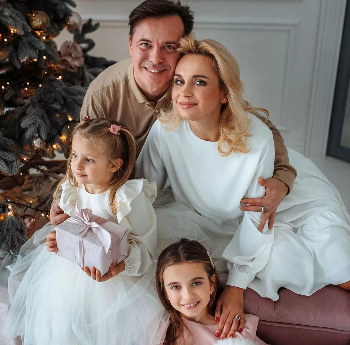 Лилия Ребрик с мужем воспитывают двух дочек