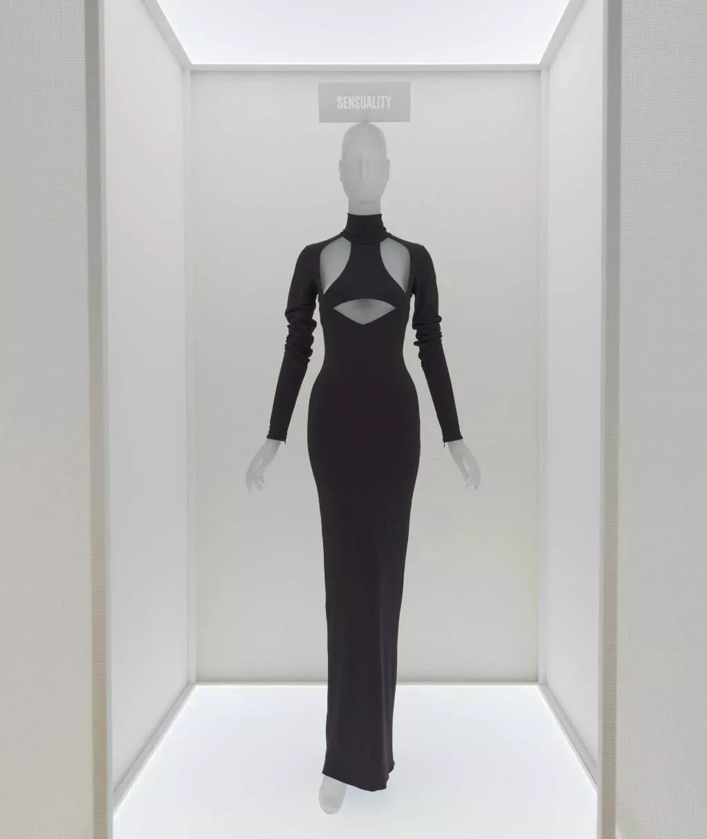 Сукню українського дизайнера виставлять в Музеї "Митрополит" у Нью-Йорку