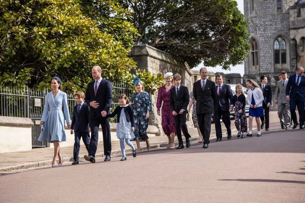Королівська родина Великобританії відвідала Пасхальну службу