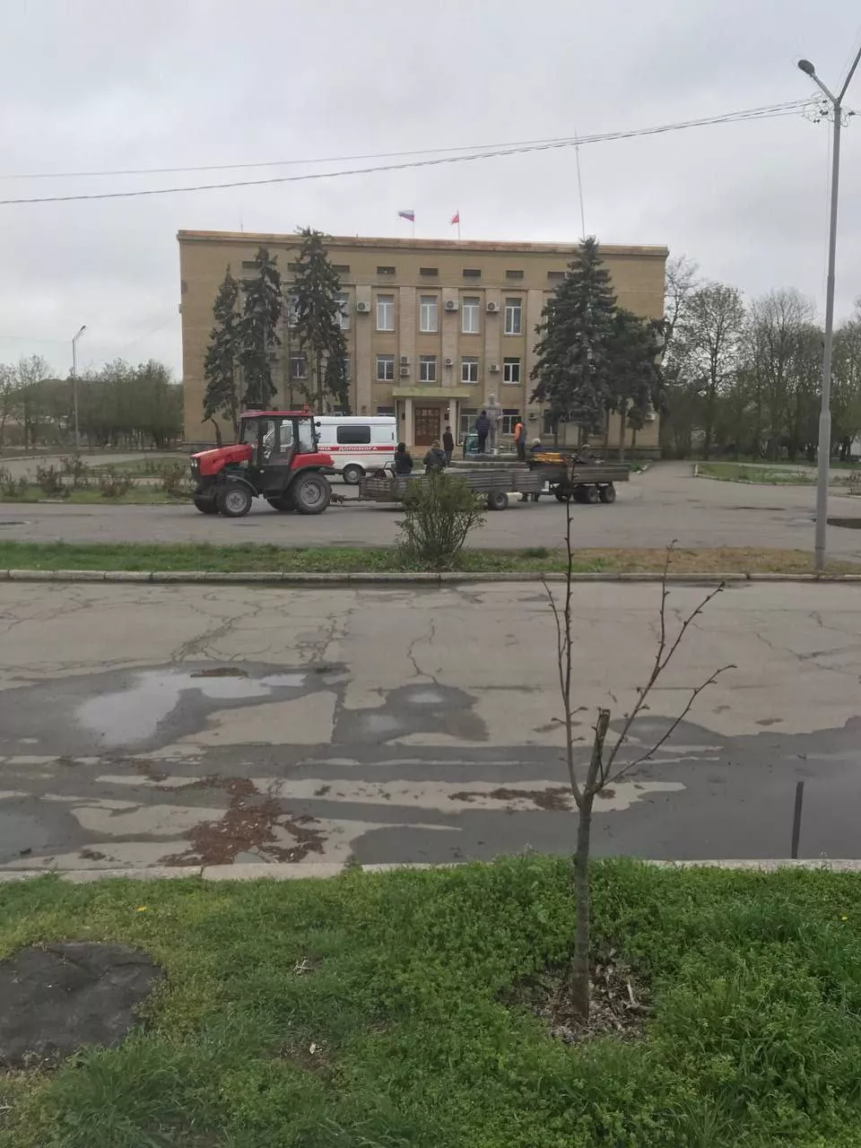 Окупанти встановили пам'ятник Леніну у Генічеську. Фото: ТРУХА