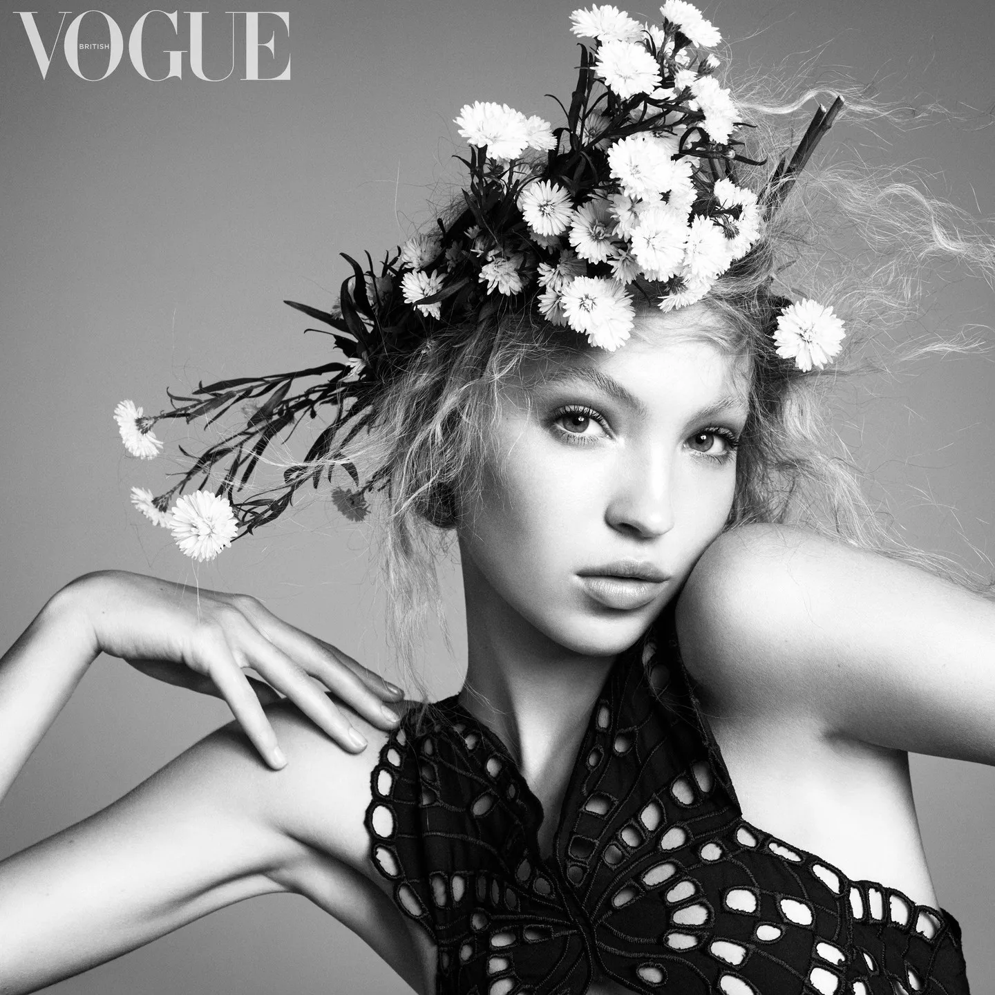 Ліла Мосс у зйомці для травневого номера британського Vogue 2022