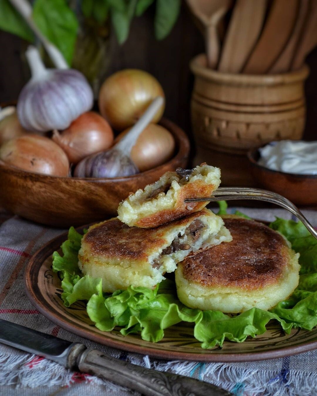 Картофельные котлеты: пошаговый рецепт с фото на сковороде