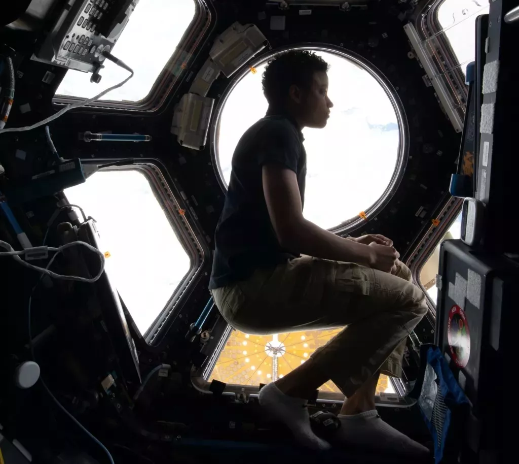 Джессика Уоткинс первая чернокожая женщина, отправившаяся в длительный космический полет