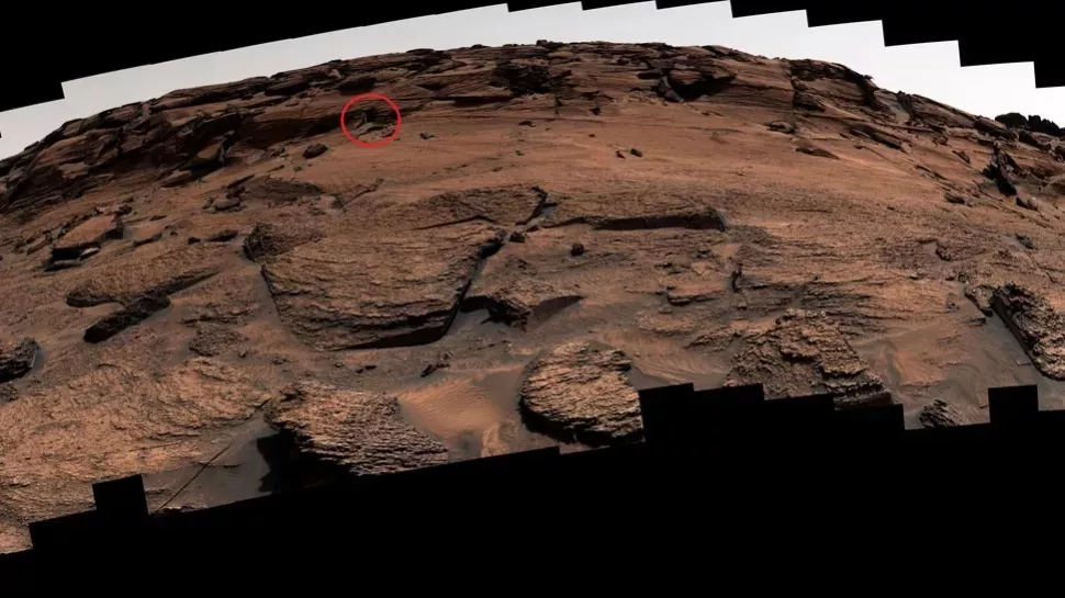 Марсоход Curiosity развенчал интернет-сенсацию об инопланетянах на красной планете