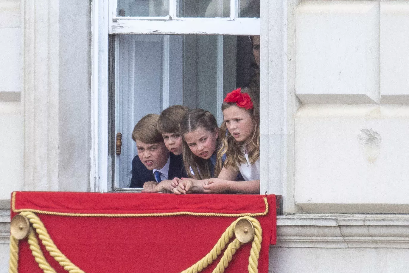 Принц Джордж, принц Луї, принцеса Шарлотта та їхня кузина Міа Грейс Тіндолл