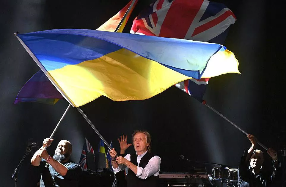 Музыкант искренне поддерживает украинцев