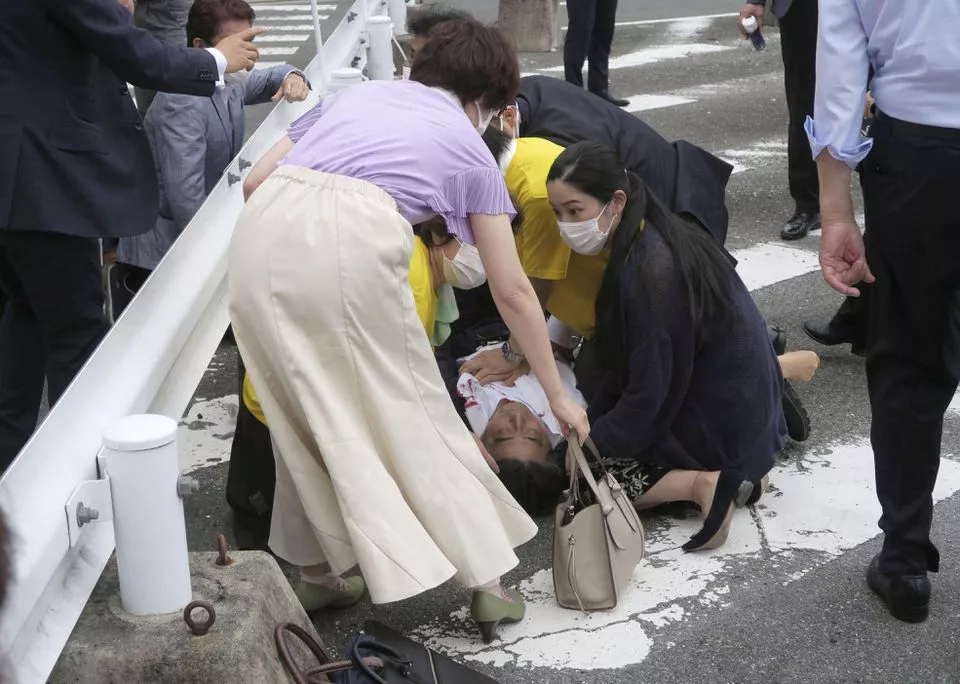 Покушение на бывшего премьер-министра Японии Синдзо Абэ. Фото – Kyodo через Reuters.