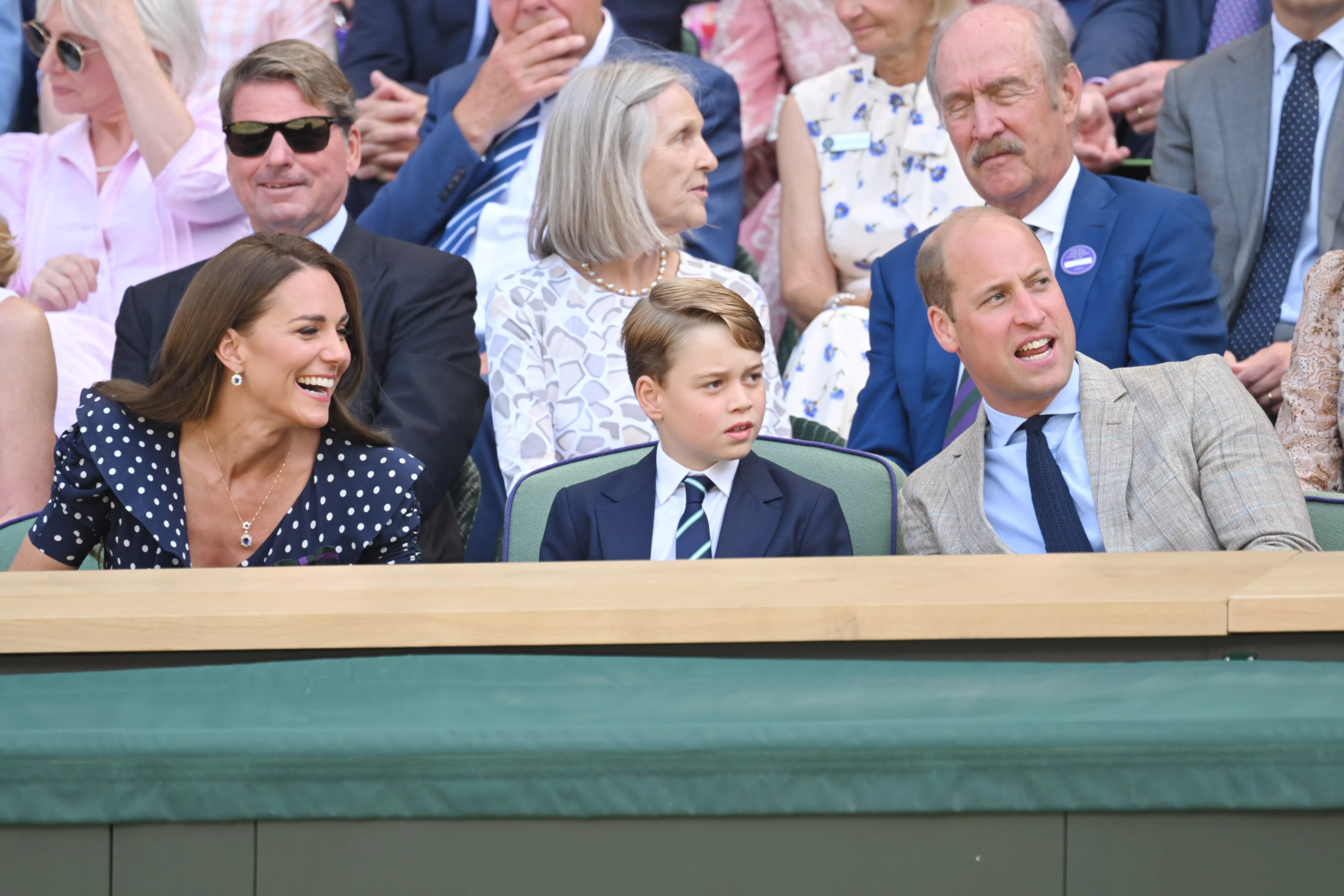 Кейт Миддлтон и принц Уильям посетили финал Уимблдона с сыном Джорджем