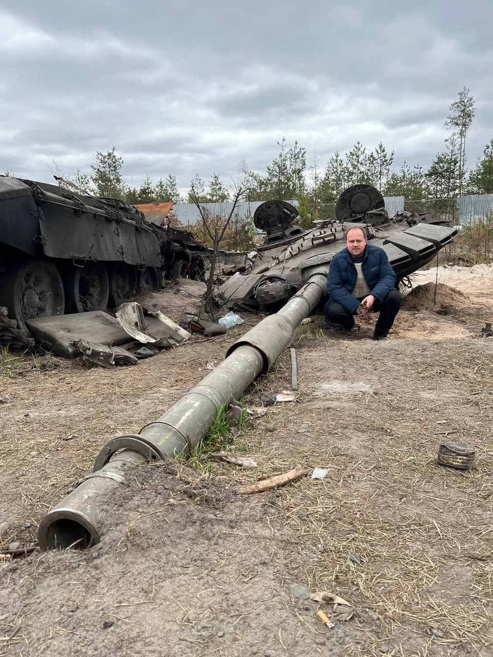 Юрий также корректировал огонь украинской артиллерии, которая уничтожала технику врага. Фото: личный архив.