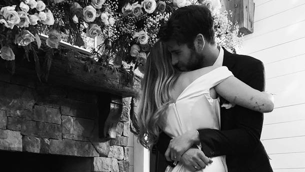 Майли Сайрус и Лиам Хемсворт поженились. Фото: instagram/mileycyrus
