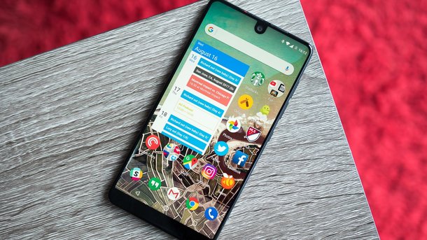 Компанія готує наступника Essential Phone в 2019 році. Фото: Android Central