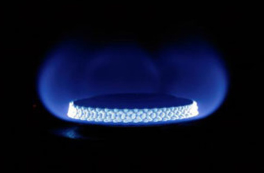 При обнаружении признаков отравления угарным газом необходимо немедленно вызвать "скорую". Фото: trend.az