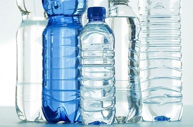 Оборудуем водосток с использованием пластиковых бутылок