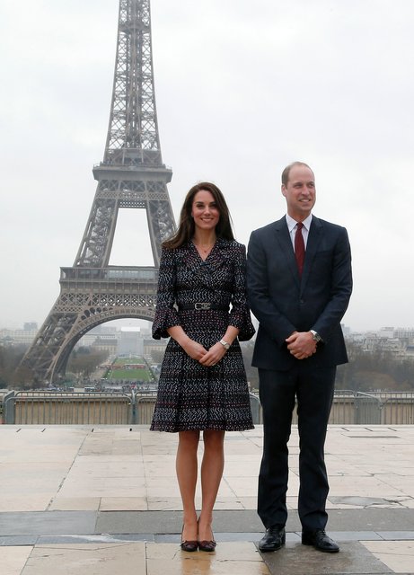 <p>Кейт Міддлтон і принц Вільям в Парижі. Фото: AFP</p>