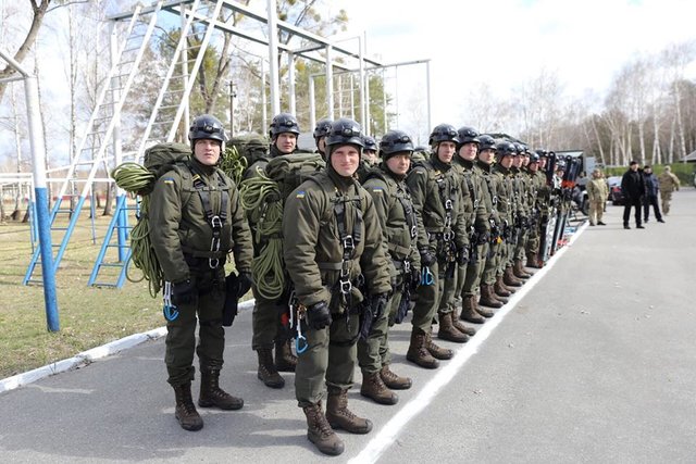 Весной военные выйдут на первое дежурство в Карпатах. Фото: facebook.com/arsen.avakov.1