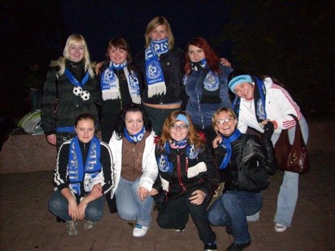 "Черноморец", играя на своем стадионе всегда ощущает пылкую девичью поддержку, фото из архива Ultras_Gerls_Odessa