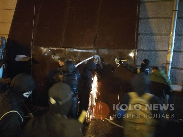 В Полтаве протестуют против застройки арки газетного ряда, фото kolo.news