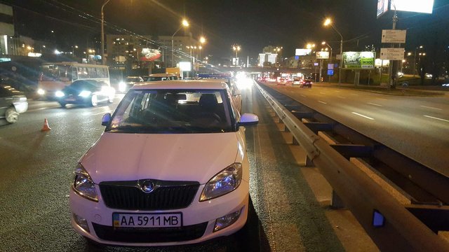 В Киеве водитель Scoda на скорости сбил пешехода-нарушителя, фото В.Антонов/"Сегодня"