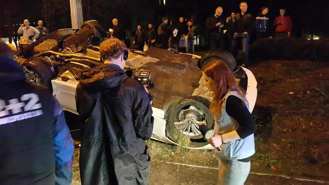 Жуткое смертельное ДТП в Киеве: водитель BMW убил девушку-пассажира | Фото: Влад Антонов
