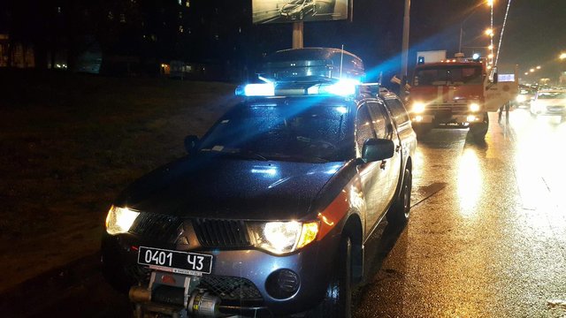 Жуткое смертельное ДТП в Киеве: водитель BMW убил девушку-пассажира | Фото: Влад Антонов