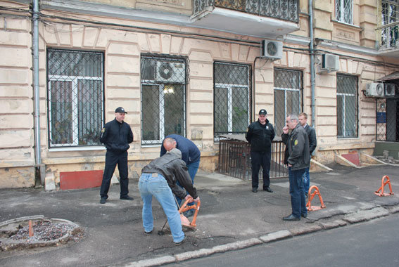 <p>В Одессе воюют с юнипаркерами. Фото: полиция</p>
