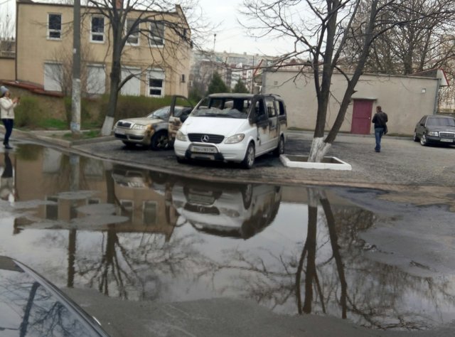 Под Одессой горели автомобили. Фото: соцсети