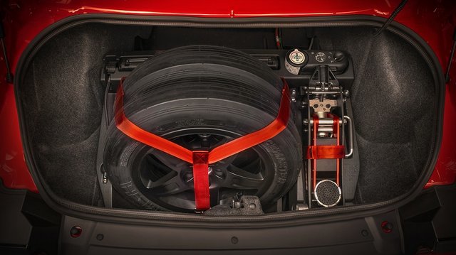 Dodge Challenger SRT Demon будет выпущен в количестве 3300 экземпляров