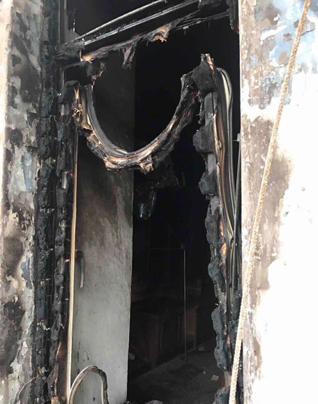 Огонь уничтожил четыре квартиры. Фото: полиция
